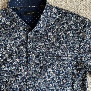 7 Diamonds  Men’s Medium short sleeve floral shirt